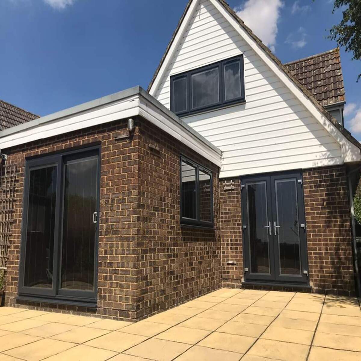 Bi-Fold Door - Gallery Image 3