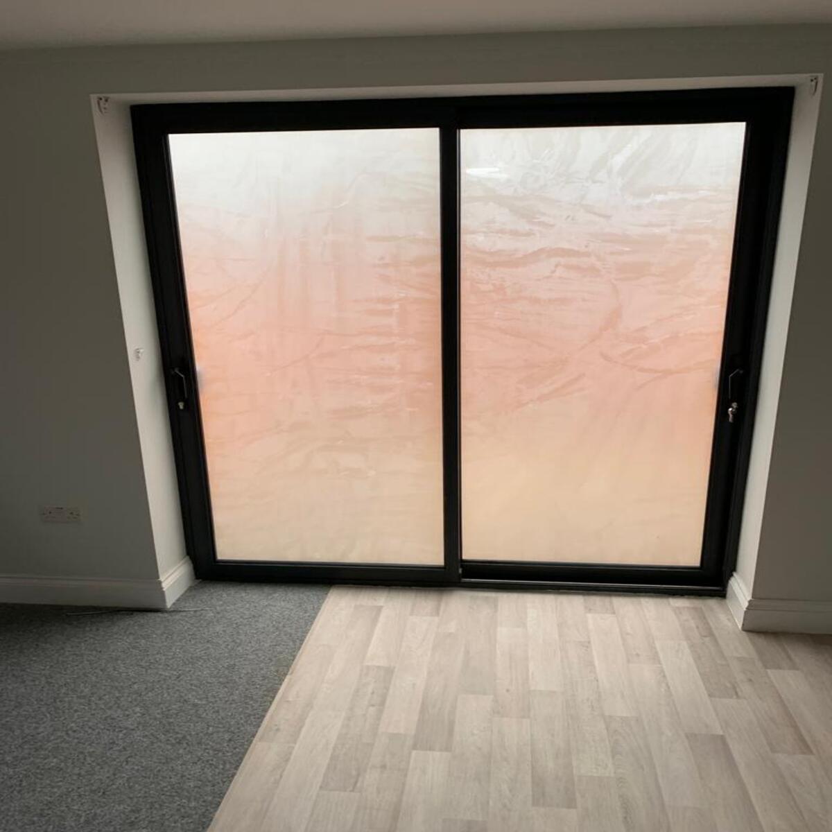 Sliding Door - Gallery Image 2